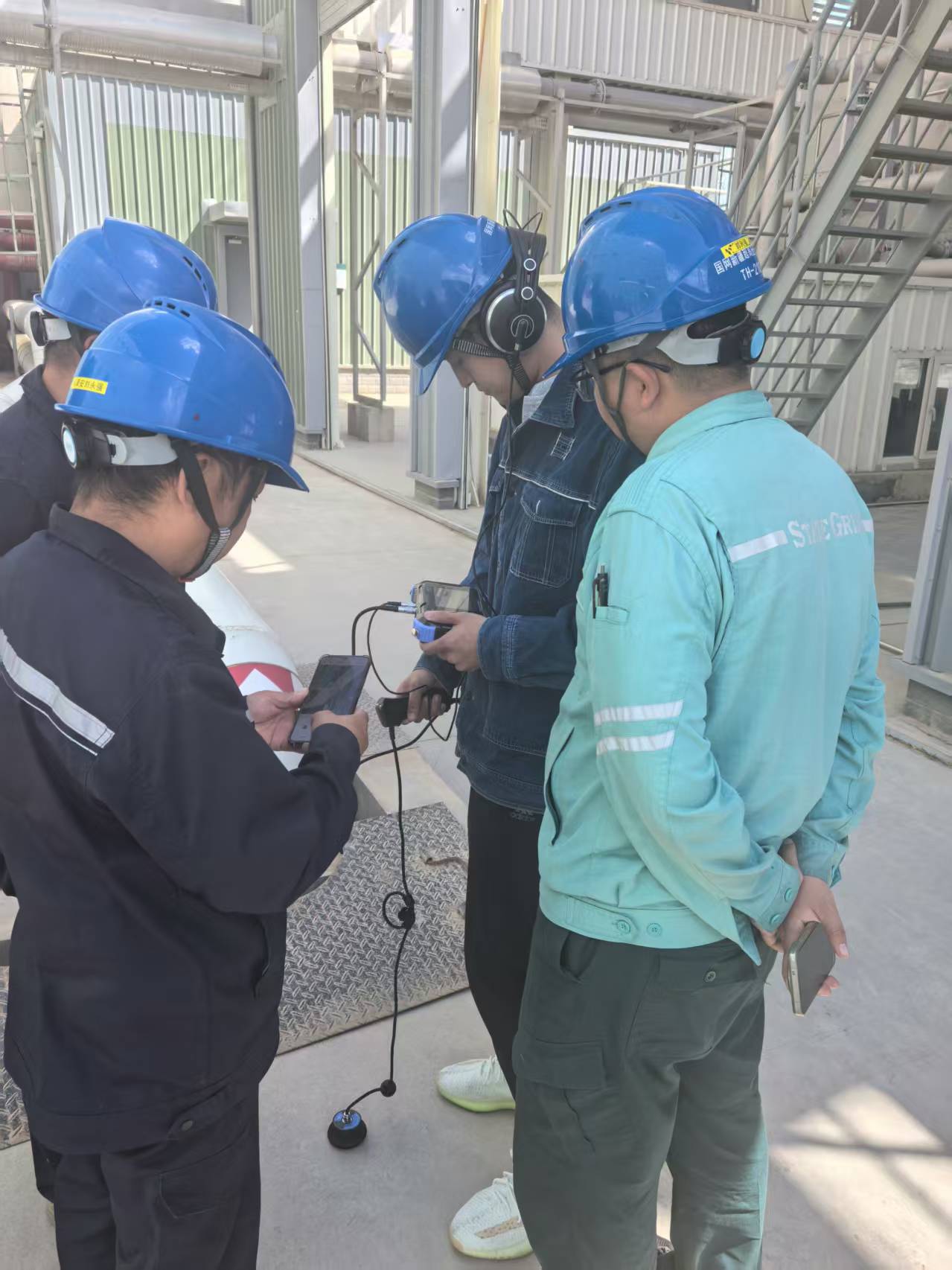管道漏水听漏仪检测现场