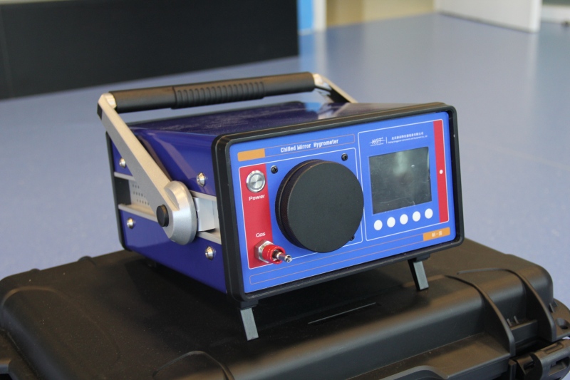 朝露 精密智能露点仪 朝露 精密智能露点仪